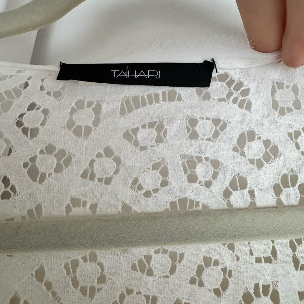 TAHARI Cream Lace Eyelet Women’s Top - Picture 5 of 6